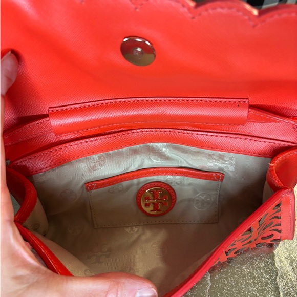 Tory Burch Kelsey Red Saffiano Leather Cutout Read Cutout